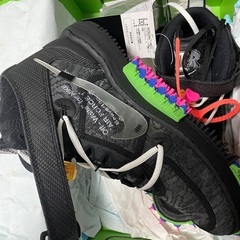 【新品】【OFF-WHITE】ナイキ エアフォース1 ミッド 【BLACK】《27cm》メンズの画像