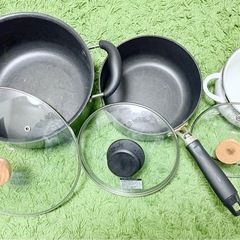 🍳✨300円まとめて✨【キッチンお鍋セット＆まな板＆花柄シート🌼】  便利アイテムたっぷり♡お料理好きさんへお得なセットです🌷の画像