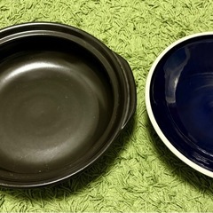 🍲✨特価500円✨【萬古焼＊菊花模様の直火土鍋🤍25cm】  日本製・直火OK・電子レンジOK・オーブンOK🌼  ご飯も煮物もふっくら美味しく♡インテリアにも映えるおしゃれ土鍋ですの画像