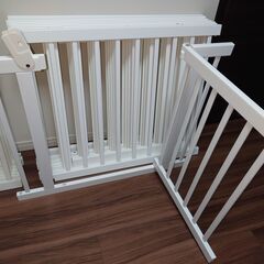 ベビーゲート　高さ２種　１６枚（内扉タイプ２枚）の画像
