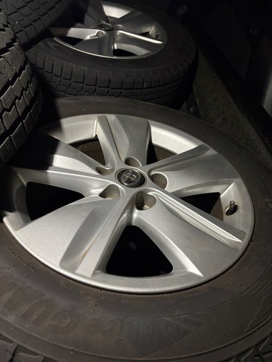 トヨタ純正 ハリアー スタッドレスタイヤ 17インチ4本セット