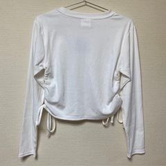 アベイル HELLO KITTY ホワイト長袖Tシャツ Mの画像