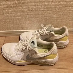 NIKE エアーマックス　白　24.5cm スニーカーの画像