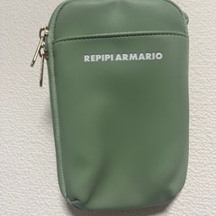 repipi armario マルチミニポシェットの画像