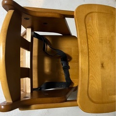 木製キッズチェア 安全ベルト付きの画像