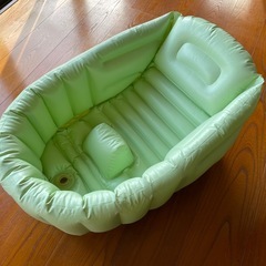 Richellリッチェル ふかふかベビーバス グリーンの画像