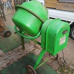 ナカトミ産業　コンクリートミキサーの画像