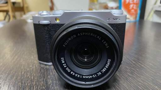 FUJIFILM X-M5 レンズキット生涯撮影回数580保証書付き+おまけ