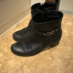 【あげます】スニーカー 2足 ブーツ 1足 Mサイズの画像