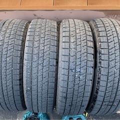 ダイハツ、タントなどスタッドレスタイヤの画像