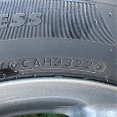 ダイハツ、タントなどスタッドレスタイヤの画像