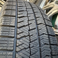 【美品】スタッドレス＆アルミホイール4本セットの画像