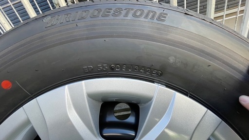 2025年式　ハイエース　ダークプライムS 納車前外し　ブリヂストン 195/80R15 LT 107/105N 4本セット純正ホイールナット付き