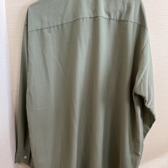 GU シャツ ユニセックス Mサイズ オリーブの画像
