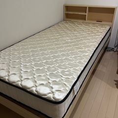 すのこベッドフレーム+マットレスの画像