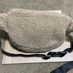 LOWRY FARMファーポーチの画像