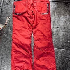 スキーウェア　スノーボードジャケットとパンツの画像