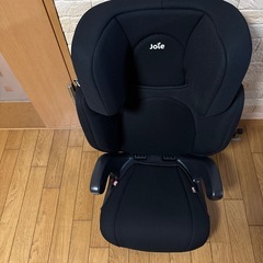 ジュニアシート　Joieの画像