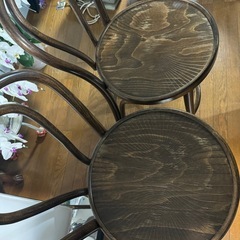 オリバー カウンターチェア2個セットの画像