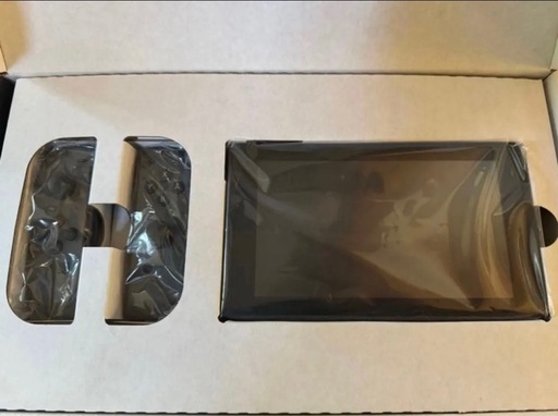 【引き取り早い人にお譲りします】美品　任天堂 Switch