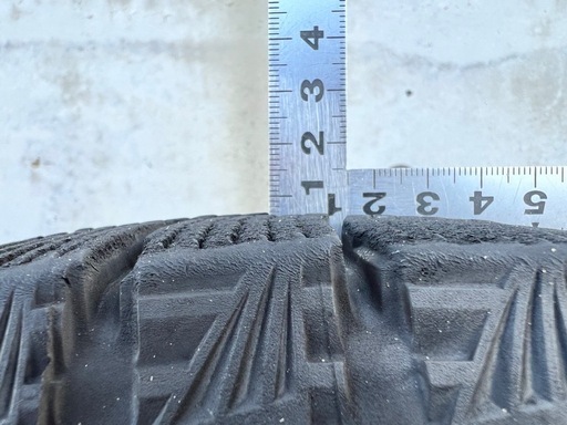 Bridgestone ブリザック VRX3 スタッドレスタイヤ＆アルミホイールセット 製造年：2021年