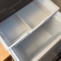 【超美品・購入2ヶ月以内】Hisense 283L冷蔵庫
／動作良好／引き取り希望の画像