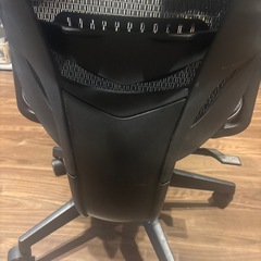 ニトリ　ワークチェア　オットマン付きの画像