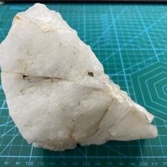 水晶の原石ですの画像