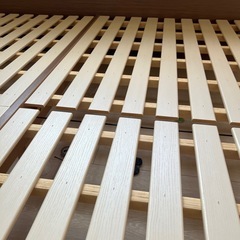 【無料】ニトリ 木製すのこベッドフレーム（クイーンサイズ）の画像