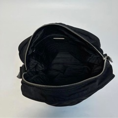 u12【美品】プラダ　三角ロゴ　ナイロン　レザー　ブラック　ショルダーバッグ.の画像