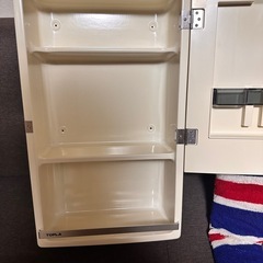 ミラーキャビネットの画像