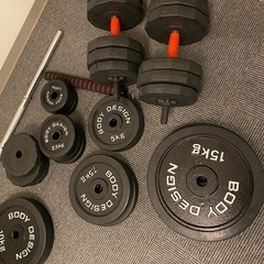 ベンチプレス、ダンベルセットの画像