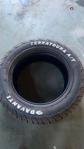 255/60/18 タイヤ4本