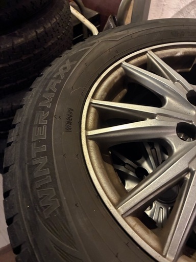 スタッドレス　ダンロップ　ウインターマックス 205/65R15 アルミ　5穴