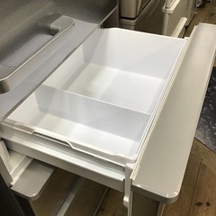 AQUA    4ドア冷蔵庫　2022年製　355L     自動製氷なし　中古品の画像