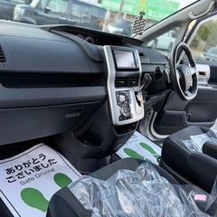 トヨタ ヴォクシー ZS 煌の画像