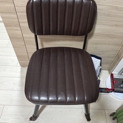 小型棚・折りたたみテーブル・椅子セットの画像