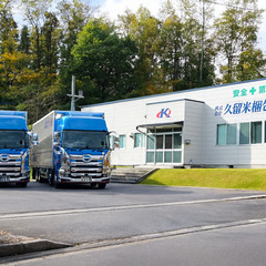 【未経験から月収35万円も可能】 夜間メインで走りやすい！大型10tドライバー募集の画像