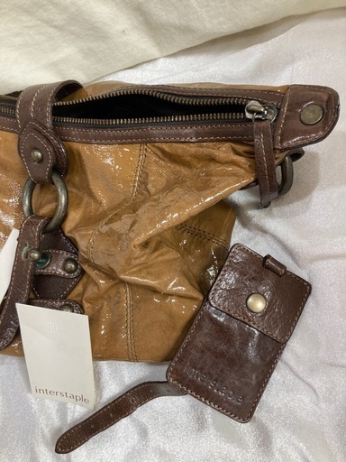 インタースティプル　エナメルバッグ美品