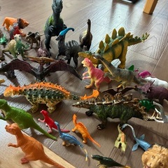 おもちゃ　恐竜　動物　昆虫の画像