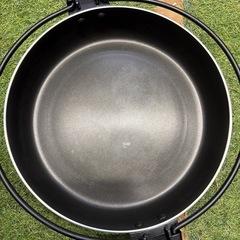 すき焼き鍋の画像