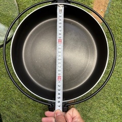 すき焼き鍋の画像