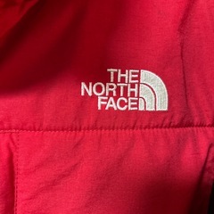 THE NORTH FACE フリースジャケット 140cm 赤黒の画像