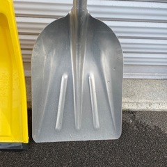 【２本セット】冬到来！　雪掻きスコップ
の画像