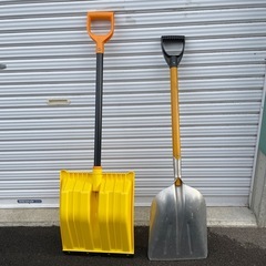 【２本セット】冬到来！　雪掻きスコップ
の画像
