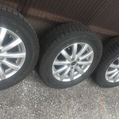 スタッドレスタイヤ４本の画像