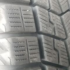 スタッドレスタイヤ４本の画像