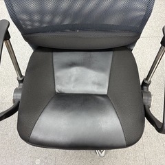 椅子　黒の画像