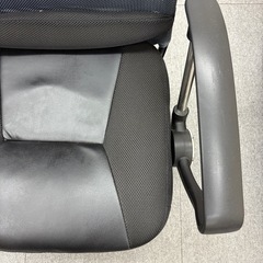 椅子　黒の画像