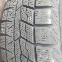 スタッドレスタイヤ４本の画像